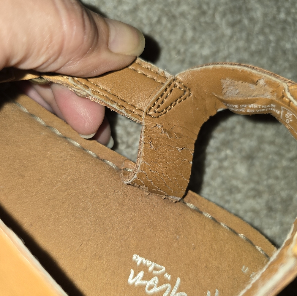 Clarks~ Ultimate Comfort Collection SIZE: 8 - Picture 6 of 15